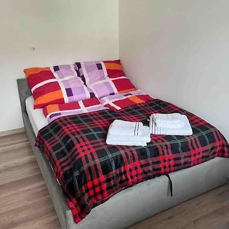 Ferienwohnung Outletcity Metzingen 메칭엔 외부 사진