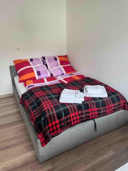 Ferienwohnung Outletcity Metzingen 메칭엔 외부 사진