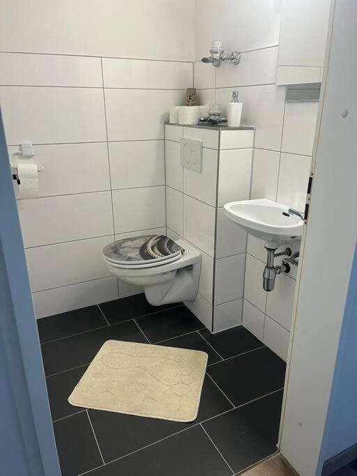Ferienwohnung Outletcity Metzingen 메칭엔 외부 사진